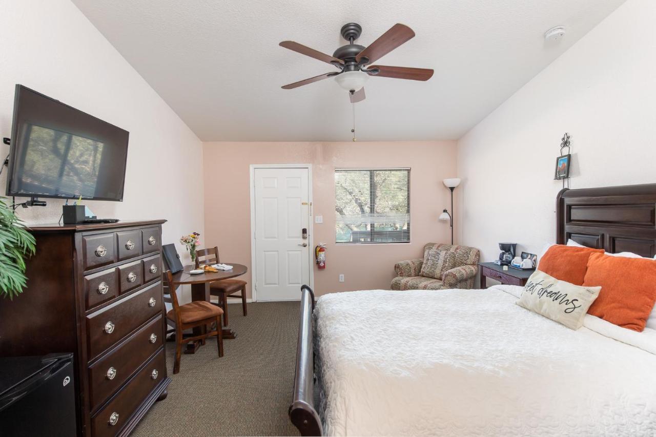 Whispering Creek Bed & Breakfast Sedona Buitenkant foto